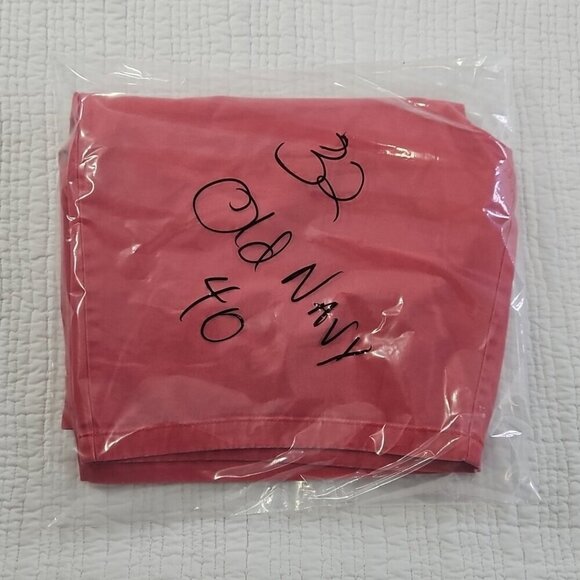 Old Navy Chino Shorts Men's Size 40 Red Ultimate Tech Built-In Flex Slim Preppy - Picture 12 of 12